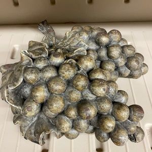Grapes Decorative Piece